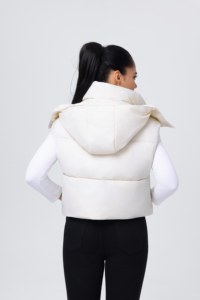 Sudadera con capucha de color liso, cuello alto y bolsillos, cómoda y de corte ajustado, combinada con un elegante chaleco de plumón. - Product Image 6