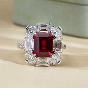 Anillo de Moda Messi Jewelry MSR-1772 PT950 con Zafiro Rojo en Forma de Esmeralda, Anillo con Gema Roja, Anillo de Compromiso - Product Image 1
