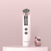 Appareil de tonification du visage multifonctionnel à microcourant et électroporation, appareil de soin de la peau à domicile avancé pour raffermir et illuminer, OEM ODM