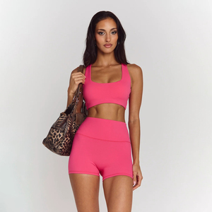Conjunto de 2 piezas de top corto tipo racerback rosa de tela cepillada de doble cara y shorts de cintura alta, sin costuras, liso, para yoga y ropa deportiva para mujer. - Product Image 2