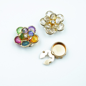 Boutons de manchette personnalisés en émail crème avec strass papillon, à clipser, ailes complètes et demi-ailes, fabrication OEM - Product Image 4