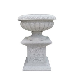 Grands pots à fleurs en marbre sculptés à la main pour l'aménagement paysager extérieur et l'utilisation en jardin, design classique, écologiques et durables - Product Image 3