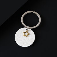 Ywyougang Vintage Cartoon Schlüsselanhänger mit leerer Scheibe, hohlem Stern-Charm aus Edelstahl, individuell lasergravierbar, personalisierter Schlüsselring