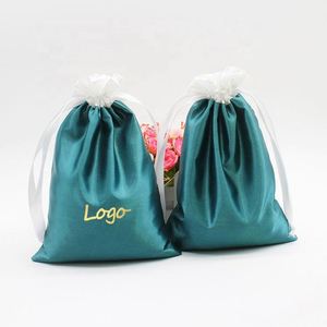 Sac à bijoux de mariage en satin avec cordon de serrage, logo personnalisé, haute qualité, réutilisable et recyclable, pochette pour cheveux pour cadeaux - Product Image 1