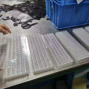 แผ่นเจลกาวแบบลอกออกได้ ไม่ทิ้งรอย ล้างทำความสะอาดได้ ไม่ลื่น ติดแน่น แบบสองด้าน โปร่งใส ใช้ซ้ำได้ เทปนาโน - Product Image 4