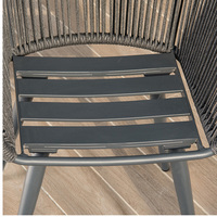 Ensemble de meubles d'extérieur ultra moderne, à la mode, patio, jardin, corde, chaise, rotin, bois, hôtel moderne, mobilier d'extérieur, maison, table à manger