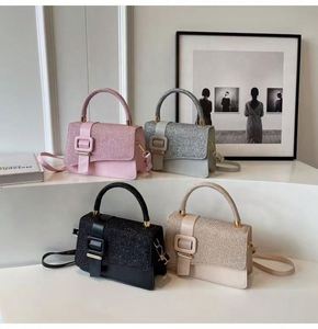 Sac à bandoulière carré en PU grande capacité pour femme, style niche, vente en gros - Product Image 5
