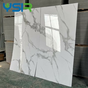 Linyi Yansen Surface Durable <span class=keywords><strong>5mm</strong></span> 7mm 8mm d'épaisseur <span class=keywords><strong>couche</strong></span> de co-extrusion de noyau noir jaune colle vers le bas panneau de charbon de <span class=keywords><strong>bois</strong></span> de bambou - Product Image 2