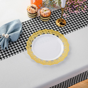 25 ensembles de vaisselle en plastique jetable à bord doré 7.5 pouces PS vaisselle fourchette couteau cuillère tasse serviette vaisselle jetable en or - Product Image 4