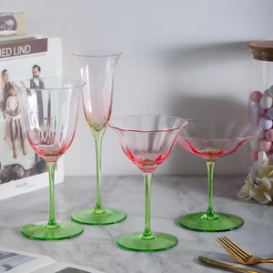 Fantaisie De Luxe Soufflé <span class=keywords><strong>À</strong></span> La Main Longue Tige <span class=keywords><strong>Eau</strong></span> Verre <span class=keywords><strong>À</strong></span> Vin Tasse De Mariage Propre Verre En Cristal <span class=keywords><strong>Verres</strong></span> <span class=keywords><strong>À</strong></span> Vin - Product Image 3