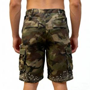 กางเกงขาสั้นผู้ชายสไตล์ลำลองลายพรางสำหรับฤดูร้อน ทรงหลวม มีกระเป๋าเยอะ คุณภาพสูง ทนทาน ใส่สบาย เหมาะสำหรับการเดินทาง - Product Image 3