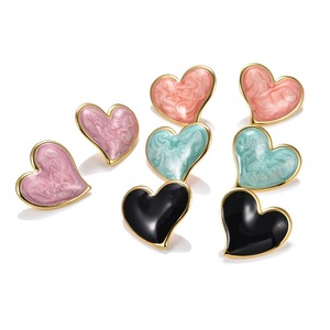 Boucles d'oreilles tendance en forme de grand cœur pour femme et fille, minimalistes, en acier inoxydable émaillé vert et noir, bijoux esthétiques - Product Image 1
