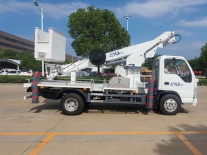 Camion con Piattaforma Aerea Isuzuu Personalizzato da 17m con Braccio Dritto per Operazioni ad Alta Quota in Vendita - Product Image 4