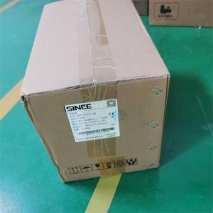 Variadores de Frecuencia de Servicio Pesado SINEE Serie EM730 EM730-011-3B 11KW Trifásicos 380V para Bomba/Ventilador/CNC - Product Image 1