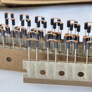 Ba thiết bị đầu cuối tích hợp bộ lọc EMI thành phần ức chế tiếng ồn cho bảng mạch tần số cao - Product Image 3