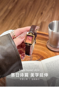 Montre-bracelet à quartz pour femme, style Old Money, vintage, petite montre dorée avec bracelet noir ou marron - Product Image 5