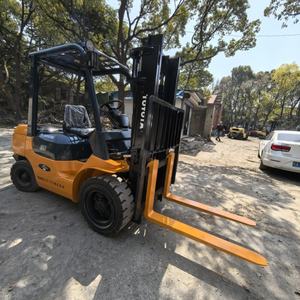 Bonne performance Toyota FD30 chariot élévateur diesel d'occasion 3 tonnes fabriqué au japon chariot élévateur petite machine de construction Toyota FD30 à vendre - Product Image 5