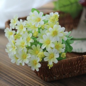 Bouquet de marguerites artificielles Wanhui en soie pour décorations de mariage à domicile, accessoires de photographie en extérieur - Product Image 3