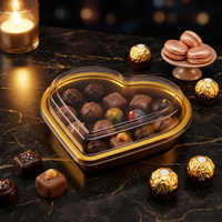Récipients alimentaires jetables en plastique PET transparent en forme de coeur avec couvercle transparent logo personnalisé