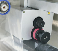 Leveranciers van HUAYUAN automatische flow servo verpakkingsmachines voor wafelkoekjes/cake/snoep/chocoladerepen (kussenvormig)