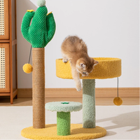 Arbre à chat en forme de cactus à 3 poteaux, structure d'escalade, maisonnette ludique pour chats d'intérieur et chatons