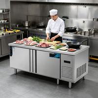 Table de préparation réfrigérée sous comptoir en acier inoxydable commercial avec poignée, affichage numérique de la température et pieds réglables