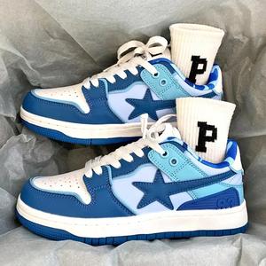 รองเท้าสนีกเกอร์สำหรับผู้ชายรองเท้าลำลองส้นเตี้ยระบายอากาศได้ดีน้ำหนักเบาติดโลโก้ได้ตามต้องการ - Product Image 1