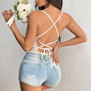 เสื้อครอปท็อปผู้หญิง แฟชั่นทันสมัย เซ็กซี่ ปักลายหวาน สายไขว้ ผ้าลูกไม้เก๋ไก๋ จั๊มสูทแขนกุด ทรงเข้ารูป เซ็กซี่ - Product Image 4