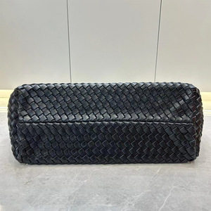<span class=keywords><strong>Borse</strong></span> e Borsette <span class=keywords><strong>in</strong></span> <span class=keywords><strong>Pelle</strong></span> PU Intrecciata con Logo Personalizzato, Produzione ODM OEM per <span class=keywords><strong>Borse</strong></span> Tote <span class=keywords><strong>di</strong></span> <span class=keywords><strong>Lusso</strong></span> Fatte a Mano - Product Image 4