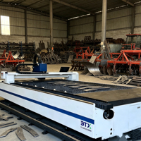 Machine de découpe laser à fibre 3000W 3015 CNC, découpeuse laser métallique à refroidissement par eau pour l'acier au carbone, l'acier inoxydable, le laiton, usage industriel