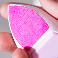 Éponge de maquillage en silicone souple en gros avec design floqué sans latex pour fond de teint et poudre, marque privée
