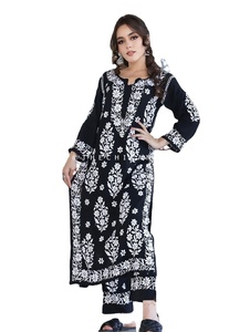 Vente à chaud de vêtements de soirée en Georgette pour femmes ensemble de bas Chikankari Kurta avec broderie disponible au meilleur prix à l'exportation - Product Image 2
