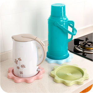 Thermos Mat Novelty Shape Non Slip Heat Insulation Tray For Kitchen Water Bottle Protection Nordic Color - Product Image 1