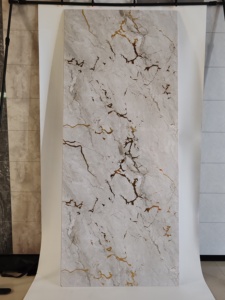 Panneau mural de douche en PVC Carrara White Marble 1/1,2 m, qualité supérieure, imperméable, finition UV, panneau décoratif pour salle de bain - Product Image 3