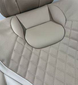 YLC Best Sell Wholesale Universal Fully Car Seat Covers Leather 5 Seater Breathable Car Seat Cover for Toyota - Product Image 2