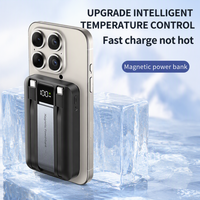 Fabrikneue 10000mAh Powerbank mit integrierten 2 Kabeln, schnellem Laden, LED-Digitalanzeige, kabellosem Handy-Ladeständer und magnetischer Halterung