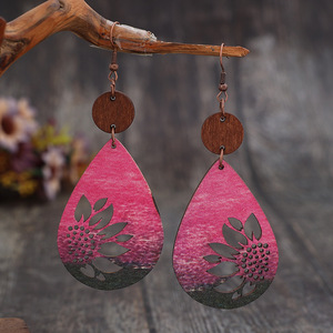 Pendientes colgantes vintage con forma de gota de girasol para mujer, joyería hueca de doble cara estilo madera - Product Image 2
