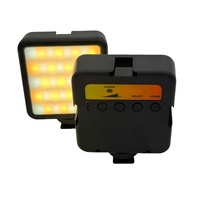 Lampe de panneau LED portable rechargeable 1200 mAh avec 72 LED, CRI 85Ra, garantie 1 an pour l'éclairage vidéo et photographique