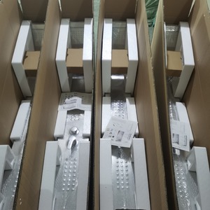 Panel de ducha sanitario Water Droplet de acero inoxidable 304 de 150x20 con cinco configuraciones de velocidad para baño - Product Image 3