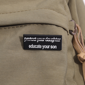 Protege a <span class=keywords><strong>tu</strong></span> hija, educa a <span class=keywords><strong>tu</strong></span> <span class=keywords><strong>hijo</strong></span>, Pin esmaltado, cita feminista, broche de Metal, insignia de solapa, regalo de joyería al por mayor - Product Image 3