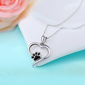 Collana con ciondolo a forma di cuore e zampa per donna, gioiello alla moda da indossare tutti i giorni, idea regalo - Product Image 5