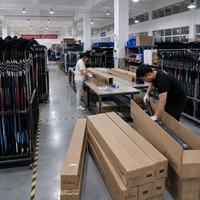 Fabricant professionnel de bâtons de hockey en fibre de carbone intégrale |   Léger et durable |   Solutions personnalisables |   Expertise OEM/ODM