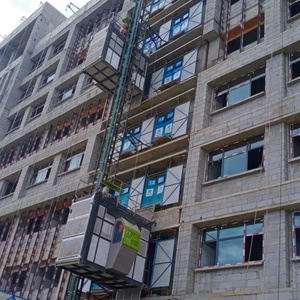 Hugecrane haute vitesse <span class=keywords><strong>SC200</strong></span>/<span class=keywords><strong>200</strong></span> élévateur de <span class=keywords><strong>construction</strong></span> d'ascenseur à double cage avec hauteur de levage de 250m à 650m de haute qualité - Product Image 6