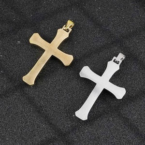 Pendentif Croix Jésus Hip-Hop en Acier avec Diamant Moissanite Rond Taillé, Bijou Fin le Plus Vendu pour Hommes et Femmes - Product Image 4