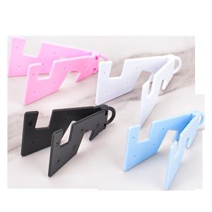 Vente en gros LIGO Cadeau Support de téléphone Mini support de bureau pliable en forme de V pour les jeux et les promotions - Product Image 6