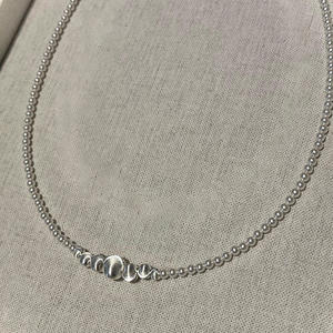 Double-layer <b>pearl</b> <b>necklace</b> for women, with a niche Korean design, French retro style featuring a personalized simple - Product Image 3