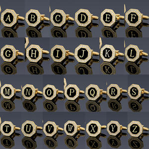 <span class=keywords><strong>Gemelos</strong></span> de aleación con estilo con <span class=keywords><strong>26</strong></span> letras inglesas doradas a la nueva moda para hombre clásico - Product Image 1