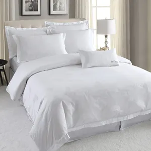 Toptan rahat lüks dekoratif baskılı otel yatak koşucu yastık nevresim takımı takım otel özelleştirilmiş yatak setleri