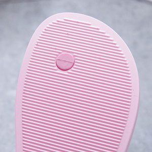 Commercio all'ingrosso <span class=keywords><strong>scarpe</strong></span> piatte in PVC 2025 estive personalizzate <span class=keywords><strong>da</strong></span> <span class=keywords><strong>donna</strong></span> scivoli antiscivolo <span class=keywords><strong>da</strong></span> <span class=keywords><strong>casa</strong></span> all'aperto comodi sandali con plateau - Product Image 6