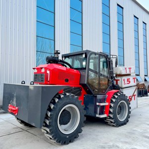 Carretilla elevadora diésel 5T de servicio pesado con protección antivuelco 4x4 Entrega rápida para uso en restaurantes en terrenos accidentados - Product Image 5